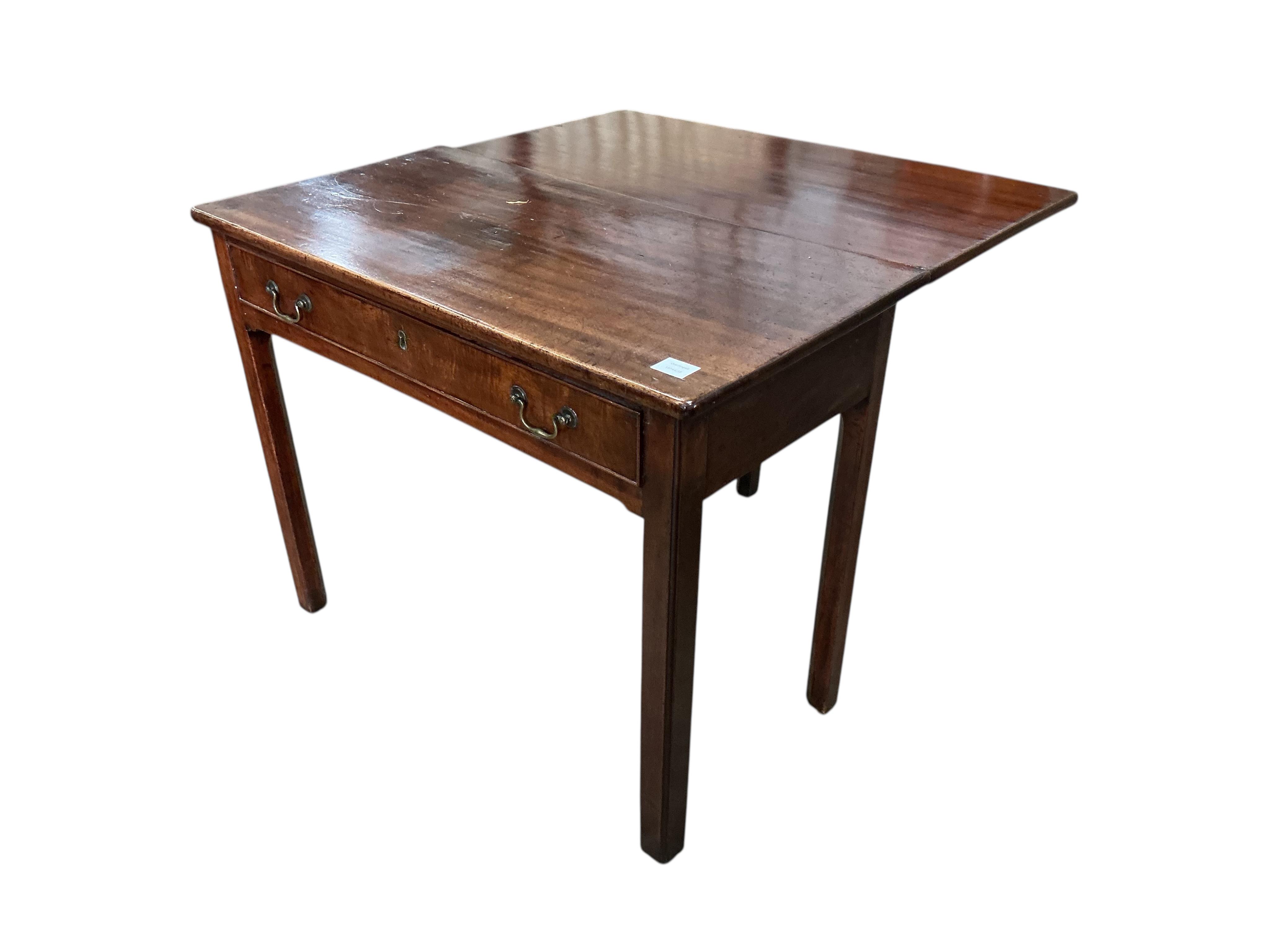A George III rectangular mahogany single drop flap side table, width 91cm, depth 48cm, height 69cm